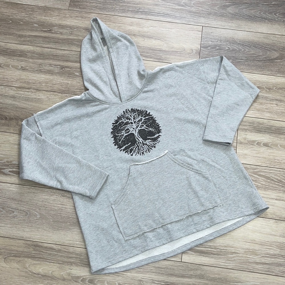 Women’s yak & yeti hoodie with tree design